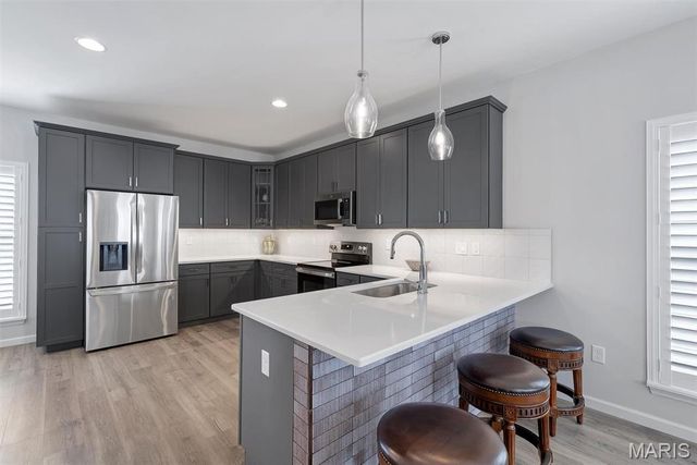 9409 Vandervoort Court, Crestwood, MO 63126