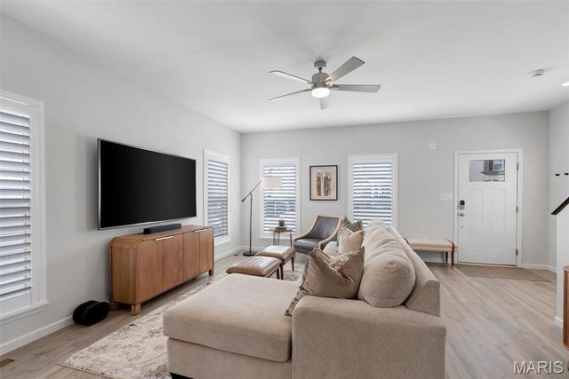 9409 Vandervoort Court, Crestwood, MO 63126