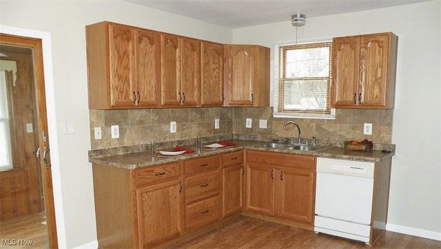 1930 Seneca Road, Euclid, OH 44117