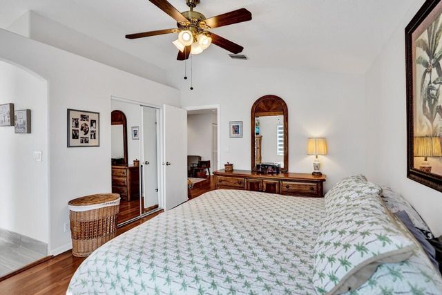 5222 Prairie Dunes Village Circle, Lake Worth, FL 33463