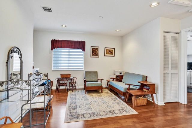 5222 Prairie Dunes Village Circle, Lake Worth, FL 33463