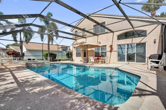 5222 Prairie Dunes Village Circle, Lake Worth, FL 33463