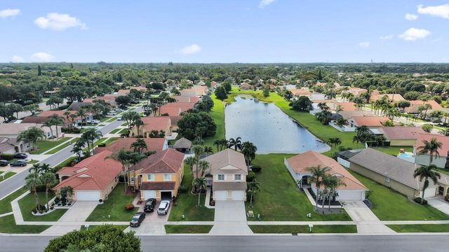 5222 Prairie Dunes Village Circle, Lake Worth, FL 33463