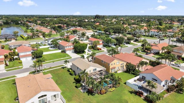 5222 Prairie Dunes Village Circle, Lake Worth, FL 33463