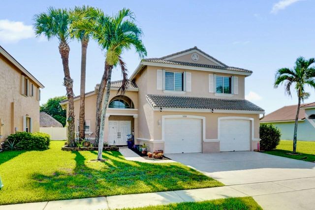 5222 Prairie Dunes Village Circle, Lake Worth, FL 33463