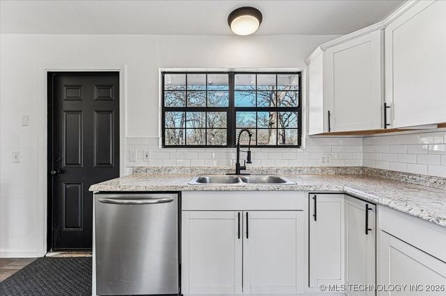 27349 E 131st Street S, Coweta, OK 74429