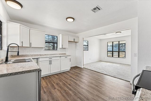 27349 E 131st Street S, Coweta, OK 74429