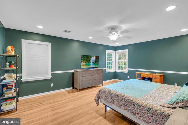 5568 ROYAL MILE BLVD, Salisbury, MD 21801