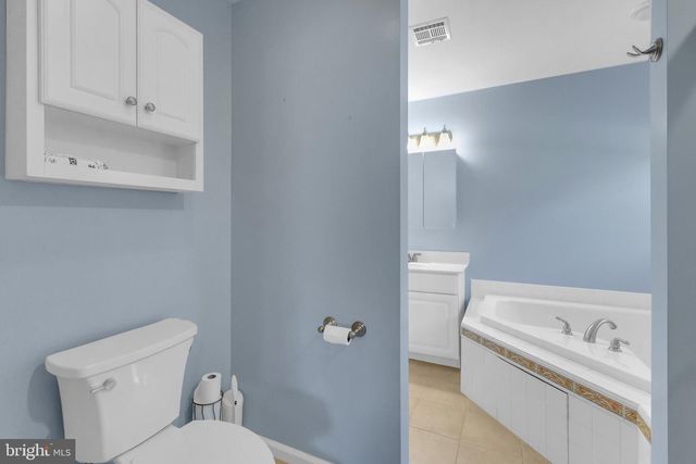 5568 ROYAL MILE BLVD, Salisbury, MD 21801