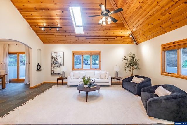 3559 NW Glenridge Dr, Corvallis, OR 97330