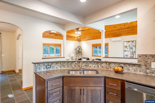 3559 NW Glenridge Dr, Corvallis, OR 97330