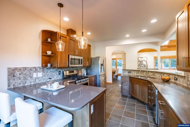 3559 NW Glenridge Dr, Corvallis, OR 97330