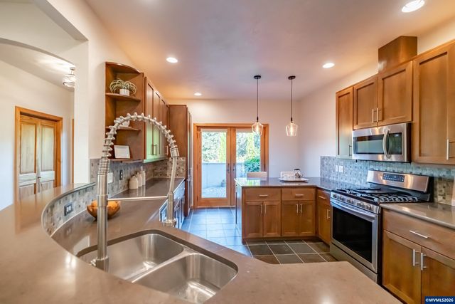 3559 NW Glenridge Dr, Corvallis, OR 97330