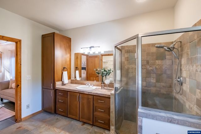 3559 NW Glenridge Dr, Corvallis, OR 97330