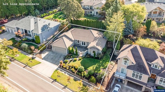 3559 NW Glenridge Dr, Corvallis, OR 97330