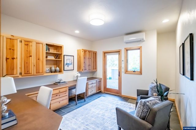 3559 NW Glenridge Dr, Corvallis, OR 97330