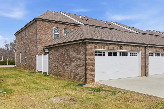 150 Jackson Alan Dr, Murfreesboro, TN 37130