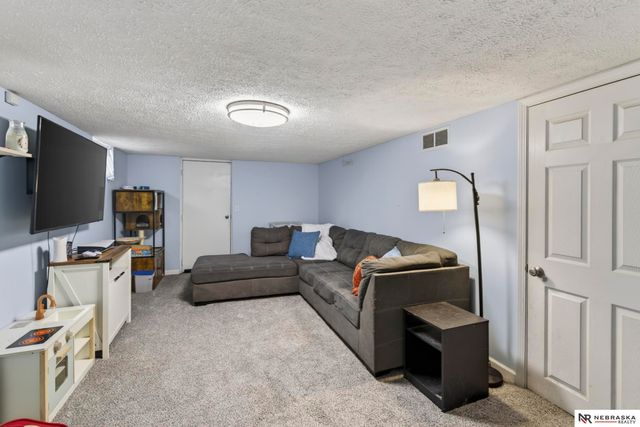 2206 Gertrude Street, Bellevue, NE 68147