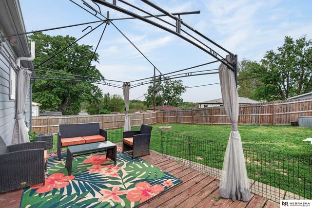 2206 Gertrude Street, Bellevue, NE 68147
