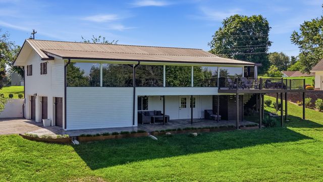 7729 Lasata Lane, Harrison, TN 37341