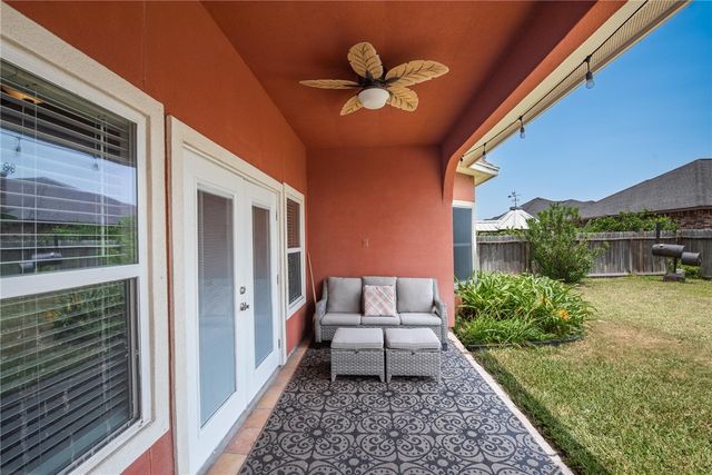15826 ALMERIA Ave, Corpus Christi, TX 78418