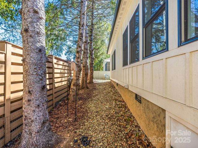 46 Fortune Lane, Brevard, NC 28712