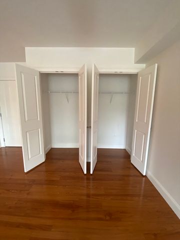 21 Messenger Street 302, Plainville, MA 02762