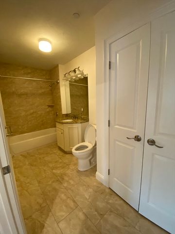 21 Messenger Street 302, Plainville, MA 02762