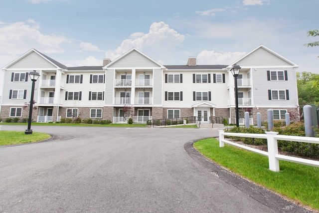 21 Messenger Street 302, Plainville, MA 02762