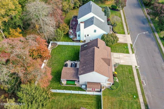 88 Gristmill Road, Howell, NJ 07731