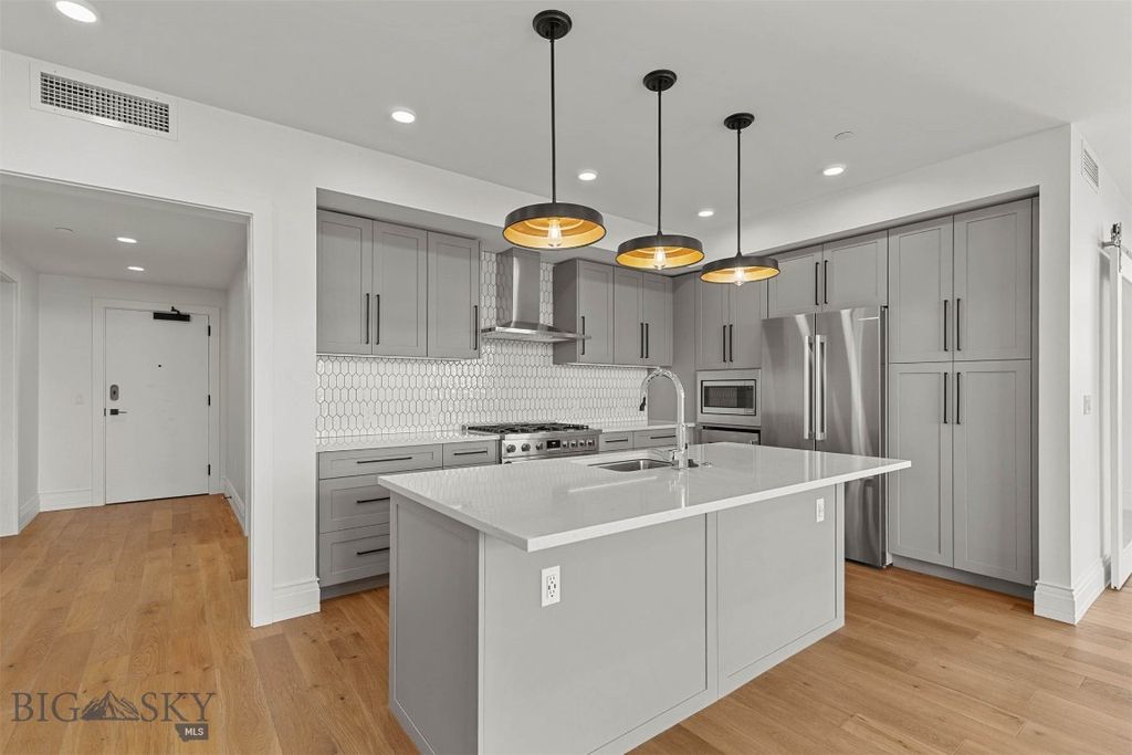 315 N Tracy Avenue 502, Bozeman, MT 59715