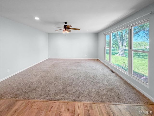 1395 Brownsmill Road, Elsberry, MO 63343