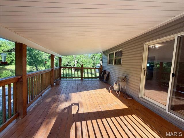 1395 Brownsmill Road, Elsberry, MO 63343