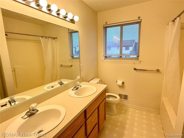 2399 Marquis Court, Ann Arbor, MI 48103