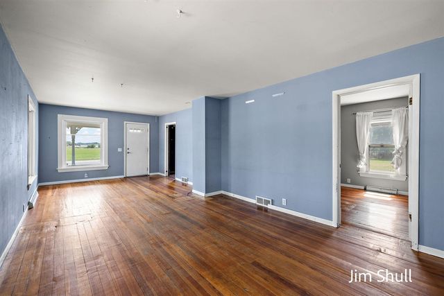 6441 S Warner Avenue, Fremont, MI 49412