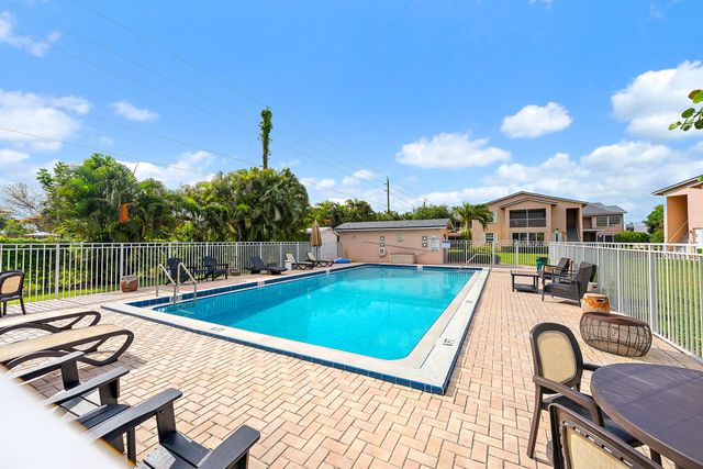 12386 Fl Alternate A1a N7, Palm Beach Gardens, FL 33410