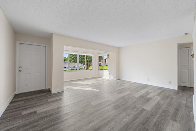 12386 Fl Alternate A1a N7, Palm Beach Gardens, FL 33410