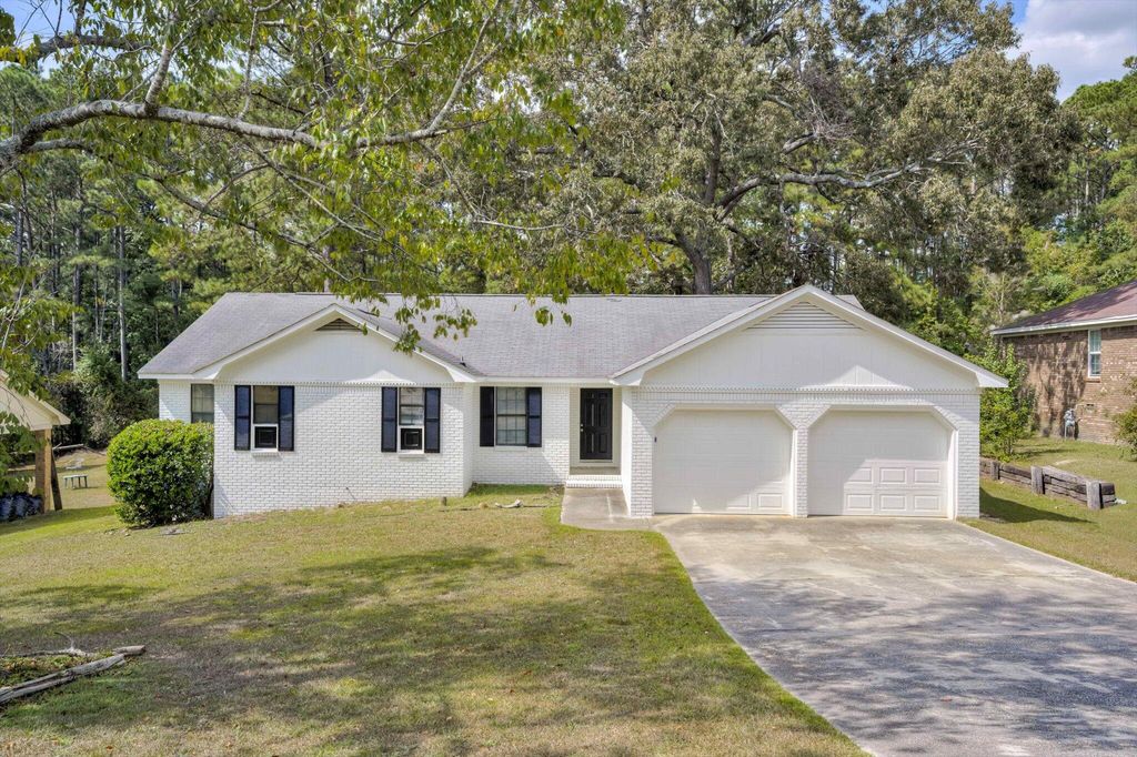 3821 Crest Drive, Hephzibah, GA 30815
