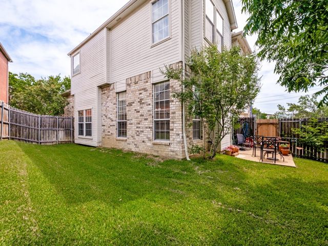 4620 Dusk Meadow Drive, Carrollton, TX 75010
