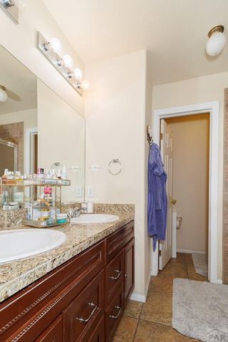 2216 Longhorn Dr, Pueblo, CO 81008