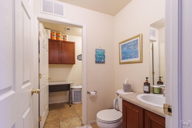 2216 Longhorn Dr, Pueblo, CO 81008