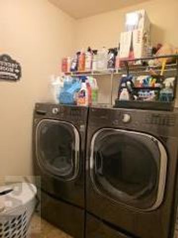 2216 Longhorn Dr, Pueblo, CO 81008