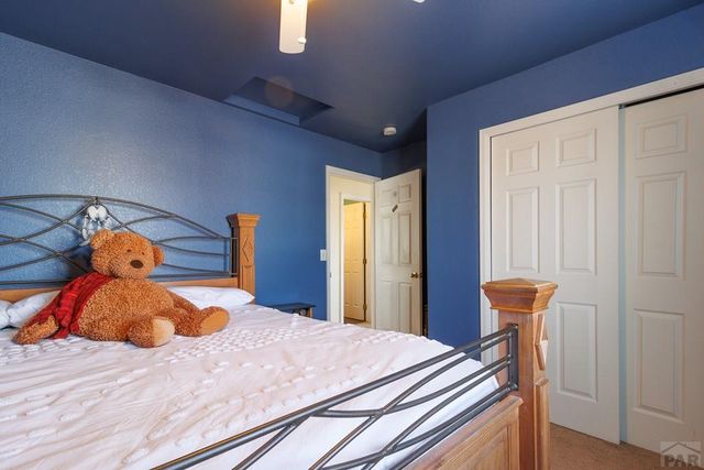 2216 Longhorn Dr, Pueblo, CO 81008