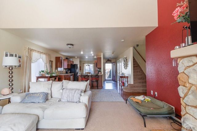 2216 Longhorn Dr, Pueblo, CO 81008