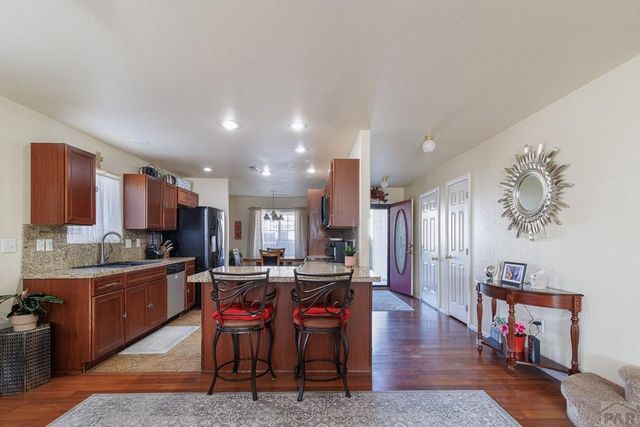 2216 Longhorn Dr, Pueblo, CO 81008