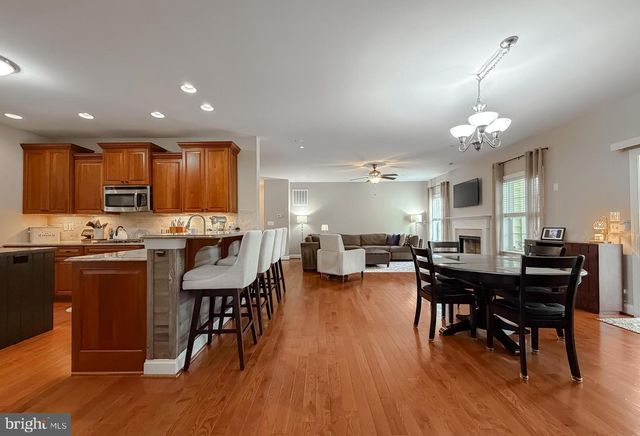 39815 GRANDVIEW HAVEN DR, Mechanicsville, MD 20659