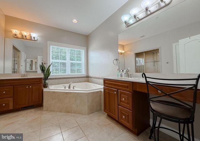 39815 GRANDVIEW HAVEN DR, Mechanicsville, MD 20659
