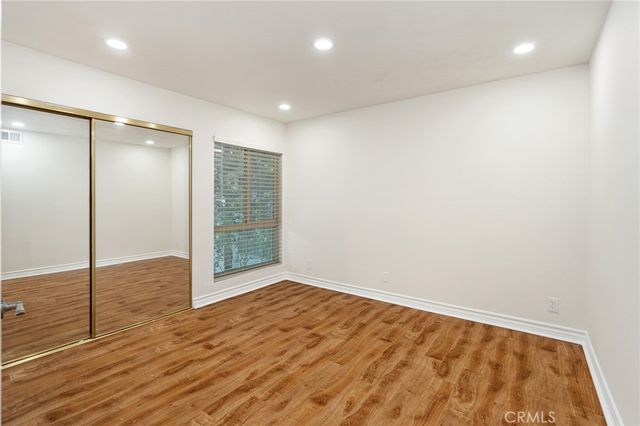 4726 Park Granada 216, Calabasas, CA 91302