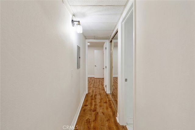 4726 Park Granada 216, Calabasas, CA 91302