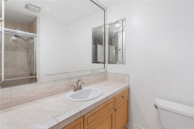 4726 Park Granada 216, Calabasas, CA 91302